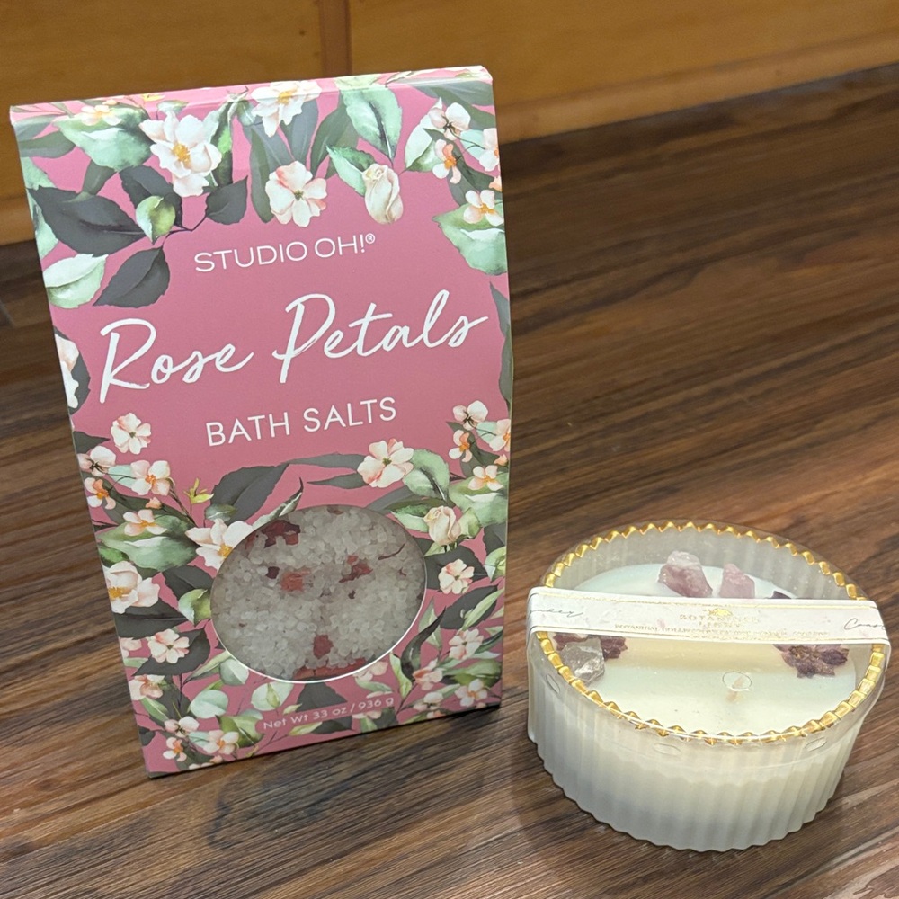 Studio Oh! Floral Rose Petals Bath Salts & candle set